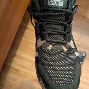 Sporto Men's Black and Tan Athletic Shoes